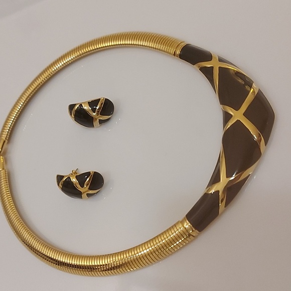 Necklace and earrings set - Picture 2 of 5